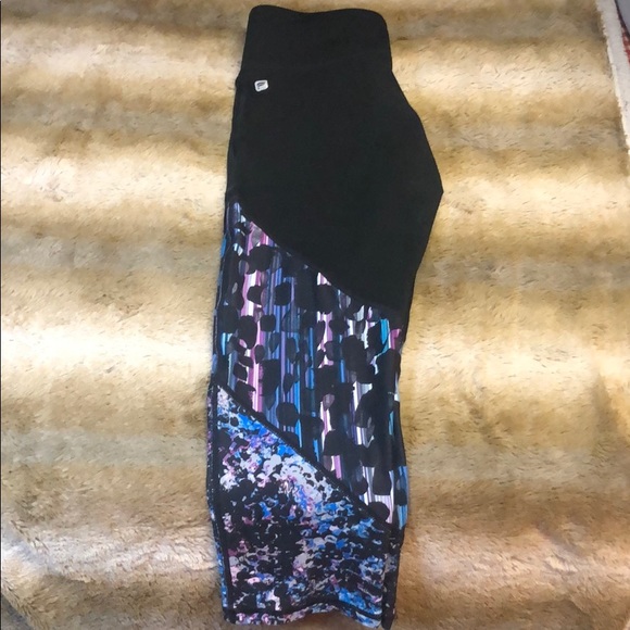 Fabletics Capri Active leggings Size XS - Picture 1 of 4